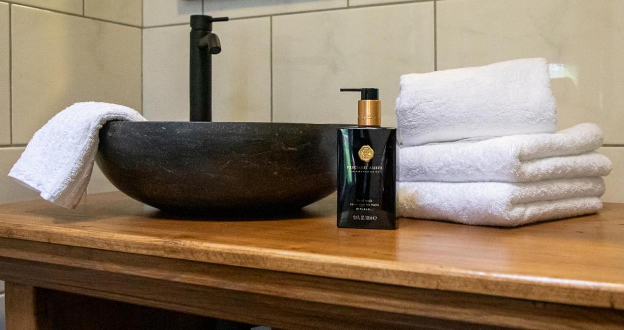 B&B Joli Met Prive Wellness 벨멜딘게 외부 사진
